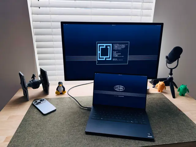 Dell XPS 14 Panther Lake + Studio Display + Omarchy 3.6 🚀